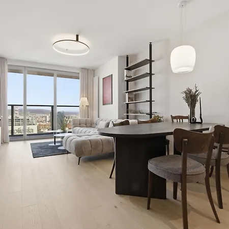 Eurovea Tower 33rd Floor Free Parking Apartment