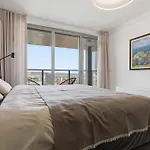 Apartment Eurovea Tower 33rd Floor Free Parking