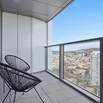 Apartment Eurovea Tower 33rd Floor Free Parking *