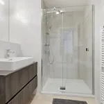 Eurovea Tower 33rd Floor Free Parking Apartment